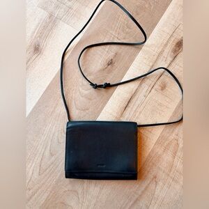 BAGGU Black Leather Magnetic Crossbody